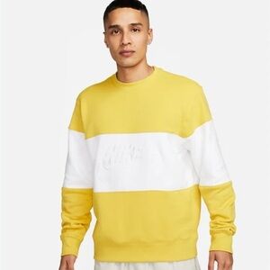 Nike Sportswear Club Fleece Crew-Neck Sweatshirt in yellow & white - Men’s XL